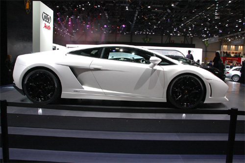 lp560_official_4.jpg