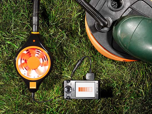 orange_power_pump_02 orange_power_pump_02